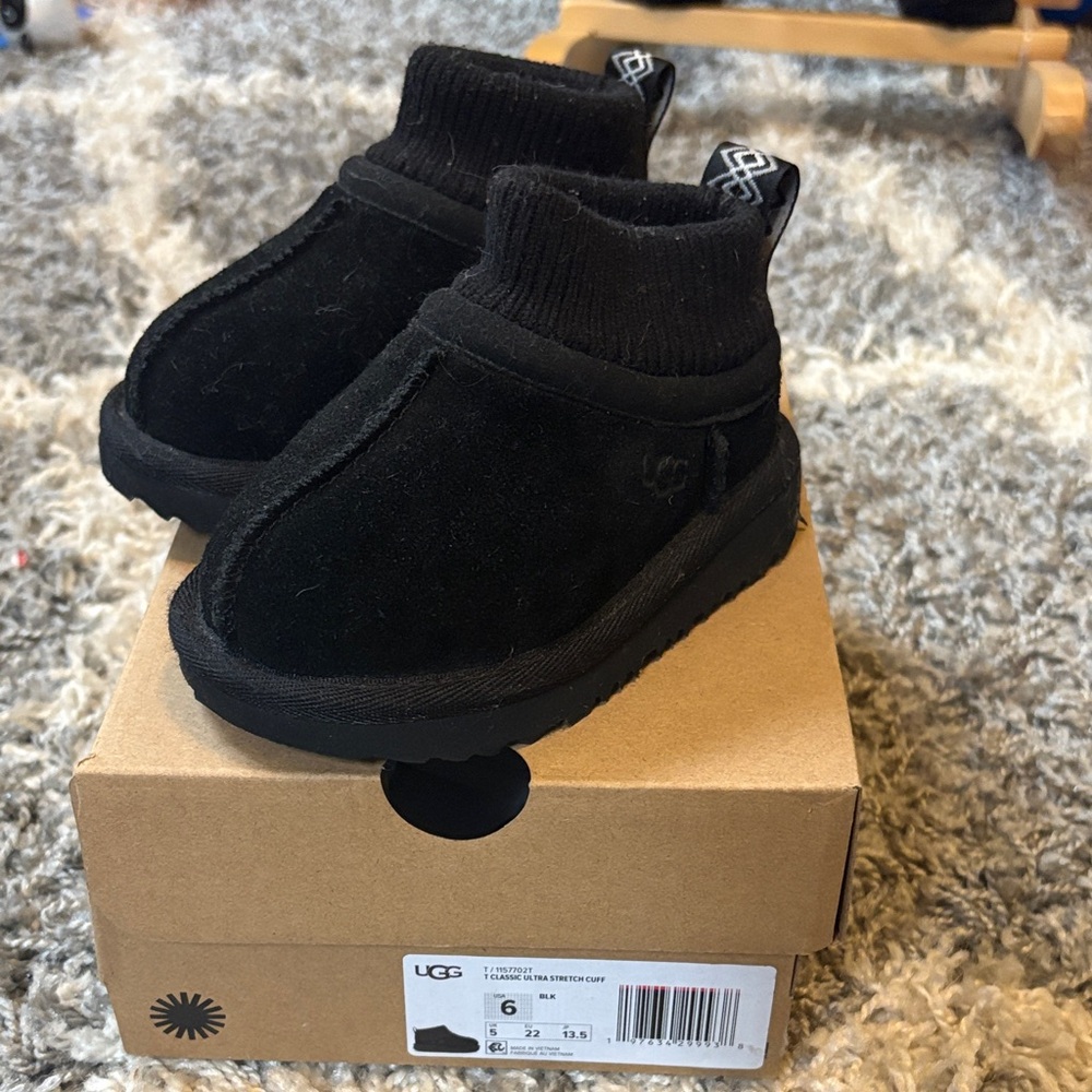 UGG Kids Black Moccasin Cozy Boots
